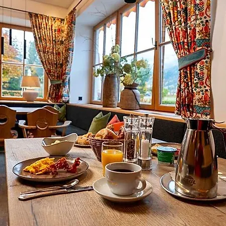 Hotel Postgasthof, Rote-wand