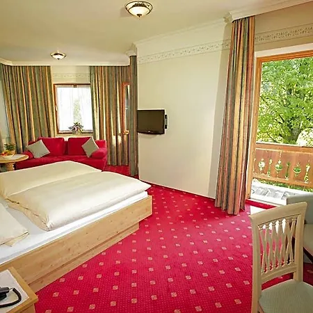 Postgasthof, Rote-wand Hotel