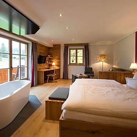 Hotel Postgasthof, Rote-wand *