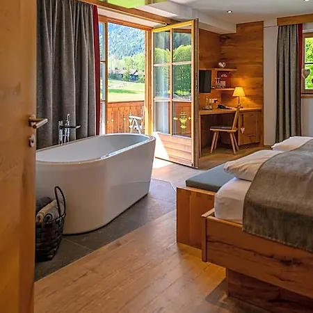 Hotel Postgasthof, Rote-wand